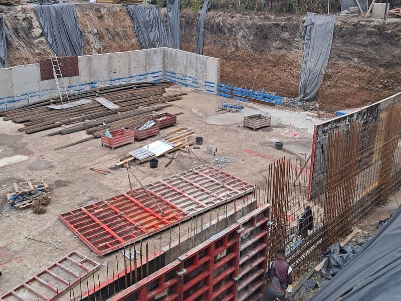 Жилищна сграда "Майски ден"